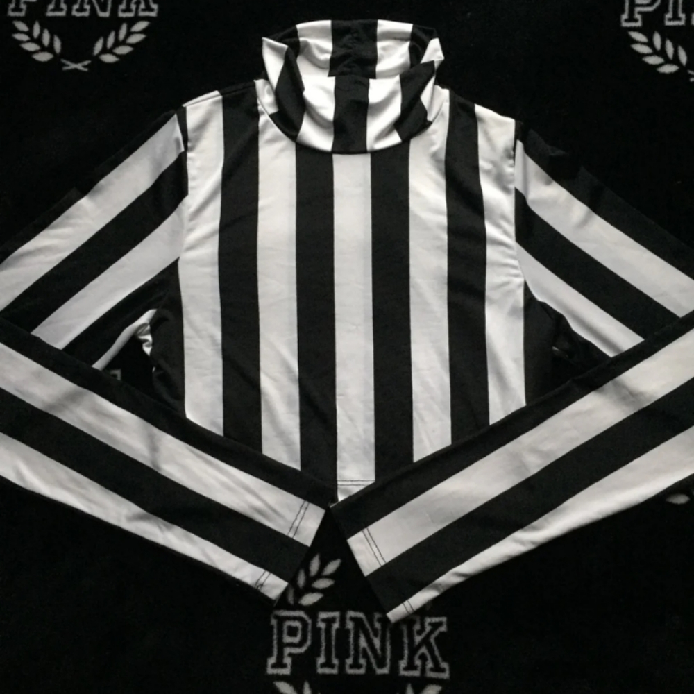 Striped Crop